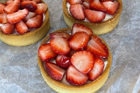 Тарт с клубникой