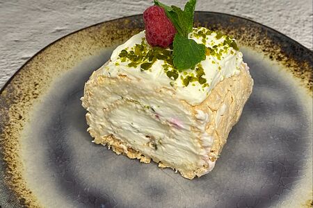 Меренговый рулет