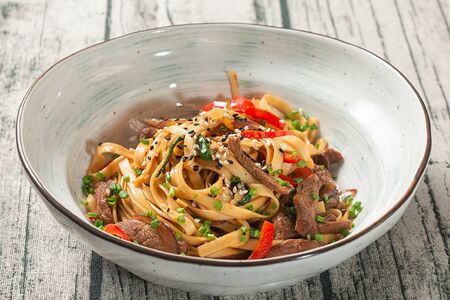 Удон с говядиной