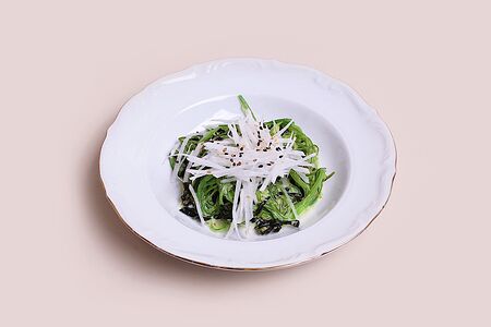 Чукка с вакамэ и дайконом