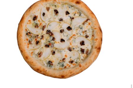 Груша с горгондзолой и грецким орехом