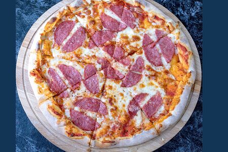 Пицца Салями