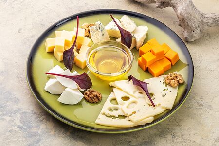 Сырная тарелка 