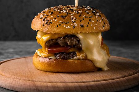 Бургер Дуэйн Джонсон