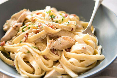 Сливочный удон с курицей