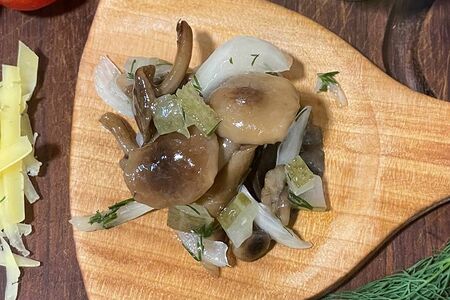 Шарик с грибами