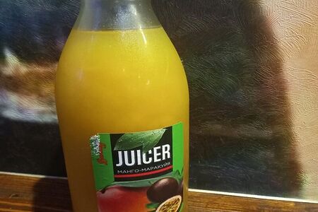 Сок Juicer манго-маракуйя