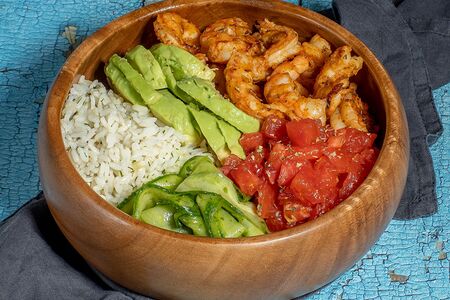 Грик-боул Рис с креветками