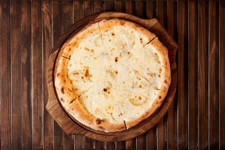 Пицца груша и дорблю