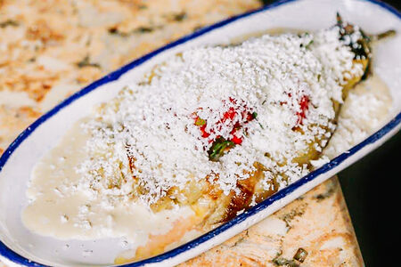 Запеченный баклажан с томатами