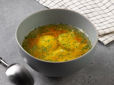 Куриный суп с домашней лапшой