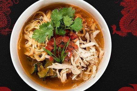 Суп Кукси холодный с курицей