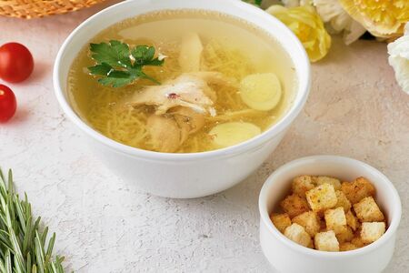 Бульон с курицей