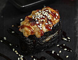 Запеченные гунканы с угрем