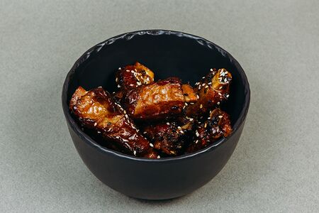 Сочные свиные рёбра терияки