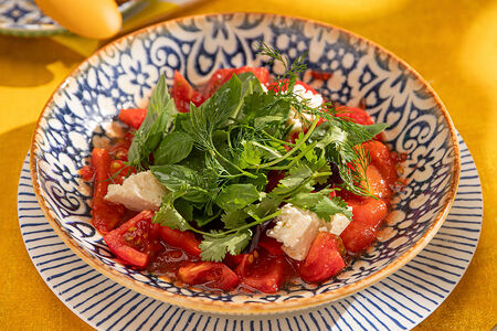 Салат с сыром