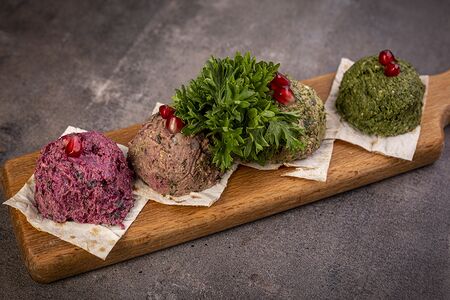 Ассорти пхали