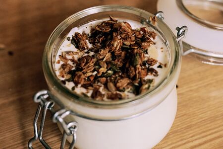 Гранола с кешью и клюквой