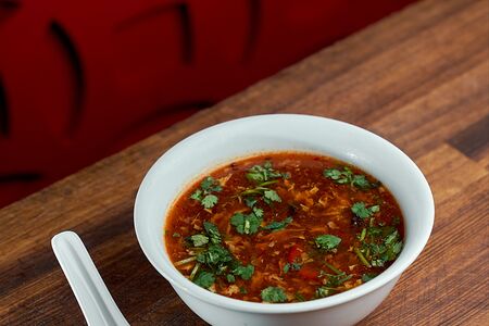 Кисло-острый суп Ланч