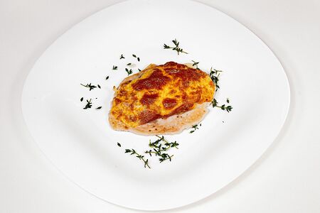 Филе куриное под сырной корочкой