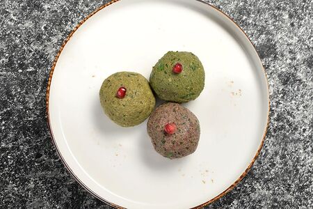 Сет из пхали