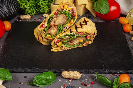 Буррито с сырными палочками