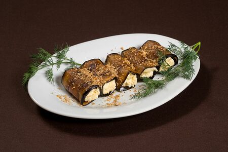 Рулеты из баклажанов