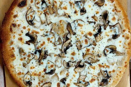 Пицца Грибная на толстом тесте