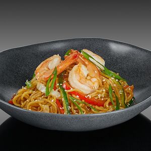 Лапша яичная с креветкой