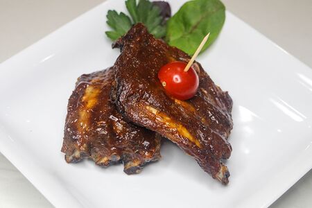 Свиные ребра в кисло-сладком соусе