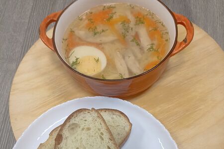 Куриный суп с лапшой