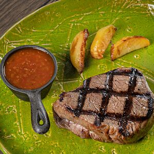 Мраморная говяжья вырезка Ангус