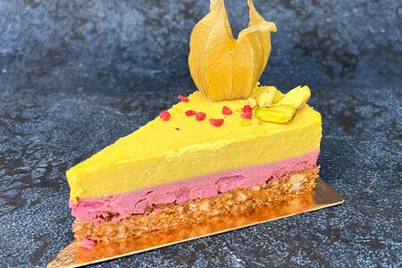 Торт Малина-ананас