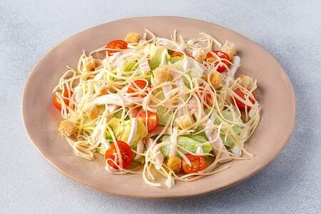 Салат Цезарь с цыплёнком