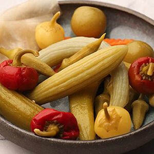 Мариновонное ассорти из бейоглу