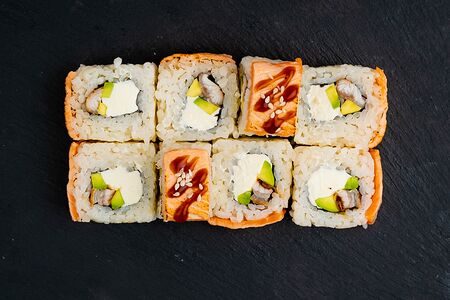 Филадельфия с опаленным лососем