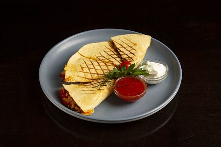 Кесадилья с курицей