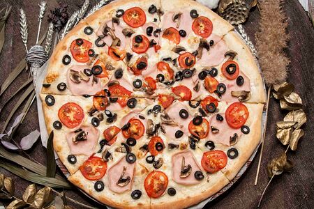 Пицца Капричоза