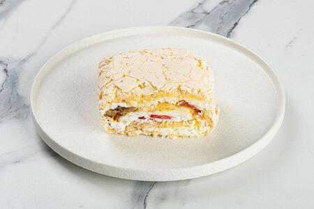 Меренговый рулет