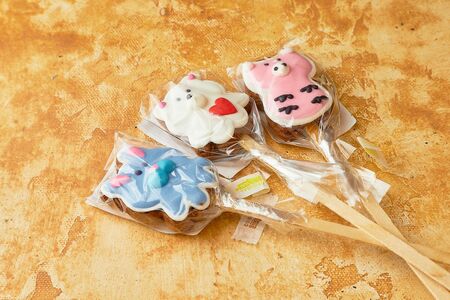 Печенье на палочке