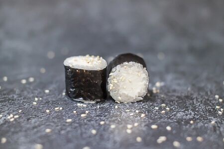 Маки с сыром