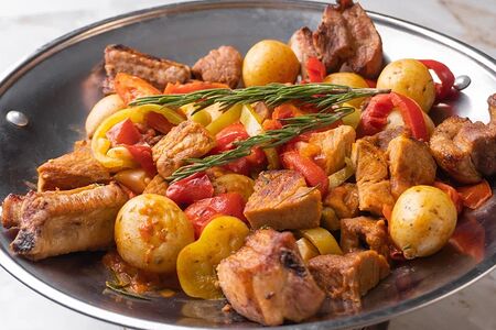 Садж кавурма из свинины