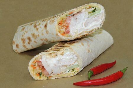 Шаурма Классика мини с курицей и свежими овощами