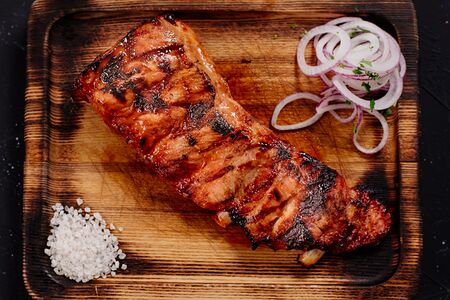 Свиные ребрышки в хоспере