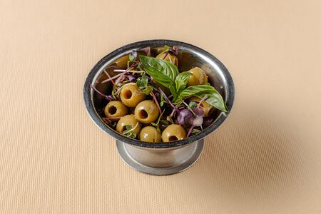 Оливки в маринаде