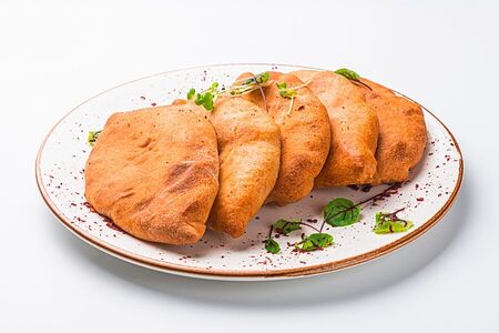 Пирожок с капустой