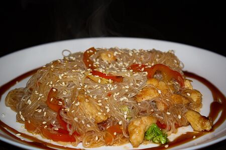 Фунчоза с курицей