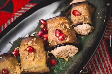 Рулетики из баклажанов с орехами