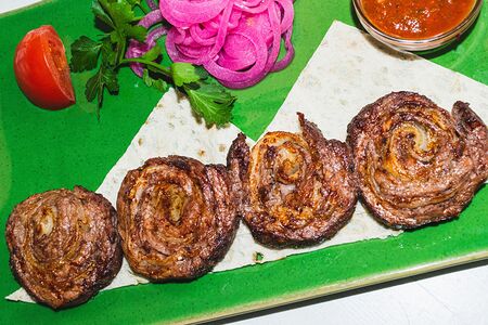 Шашлык из говяжьей вырезки с курдюком