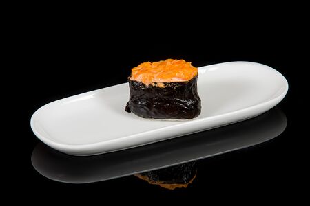 Гункан спайси Лосось